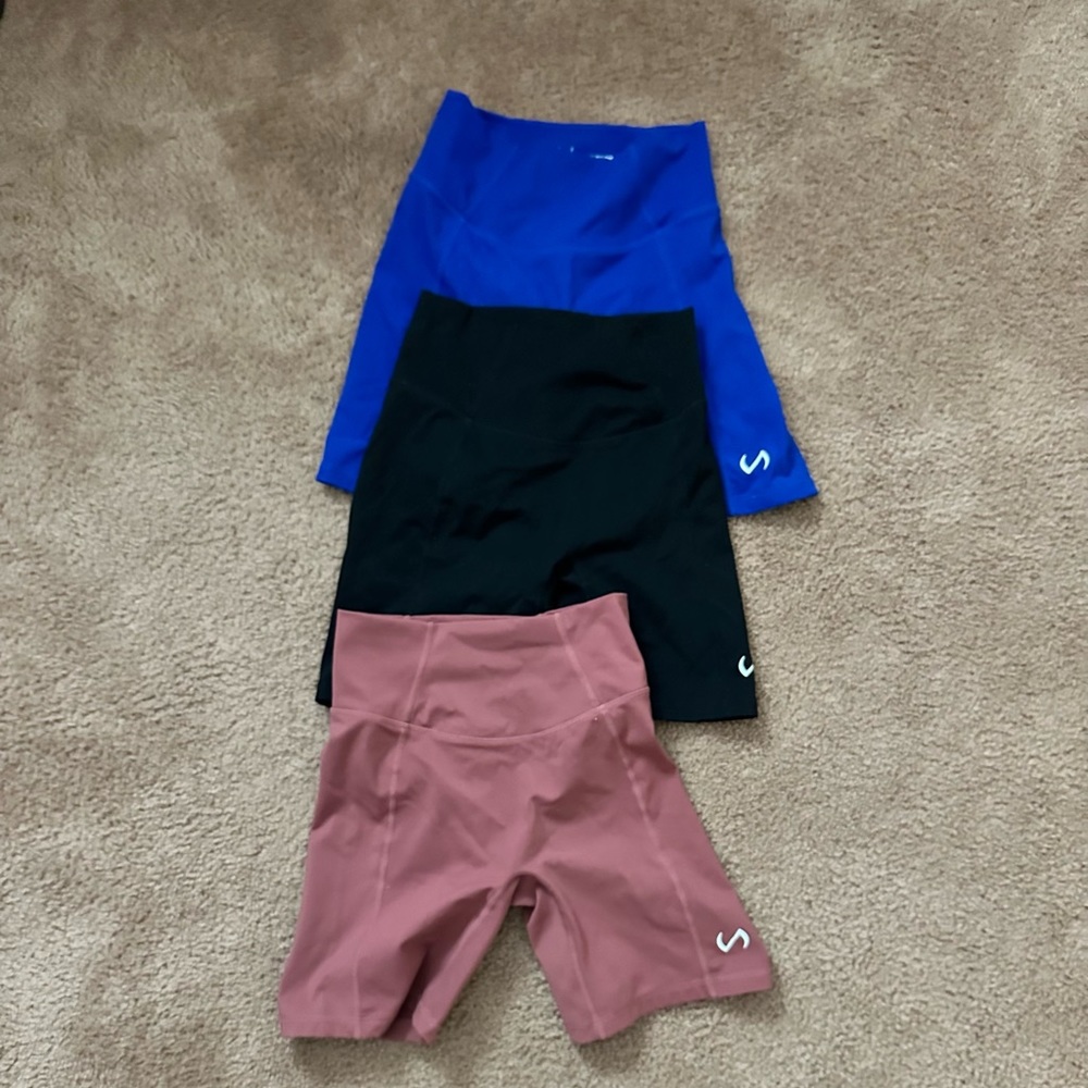 TLF Contour High Waisted Scrunch Shorts Lot 3 Size Small